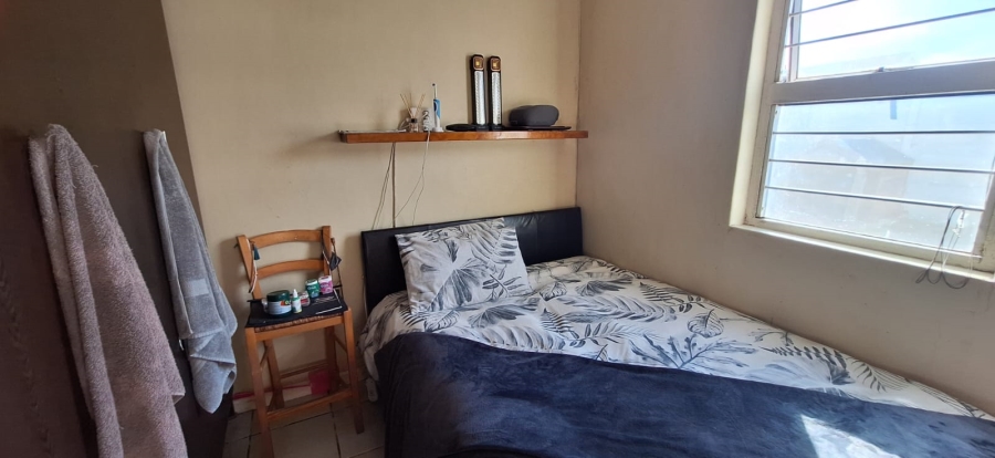 2 Bedroom Property for Sale in Pelican Park Western Cape